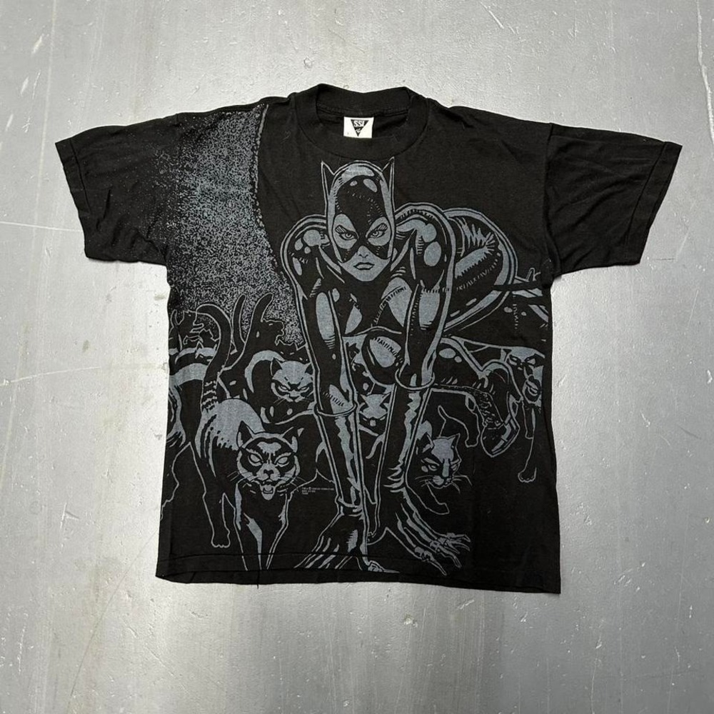 Vintage 1992 DC comics Cat woman all over print superhero tee shirt tshirt